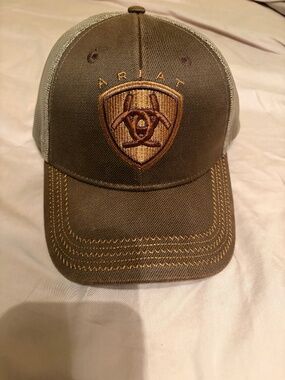 Ariat Men’s Shield Ball Cap